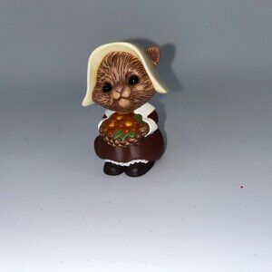 Vintage Hallmark Chipmunk Squirrel Salt Shaker Thanksgiving Pilgrim Fall Decor